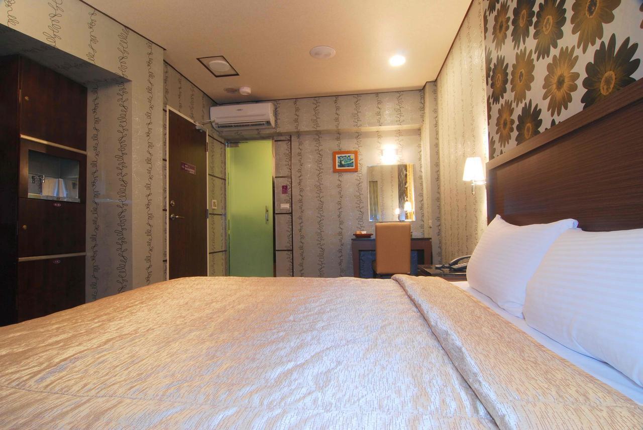 Beckham Motel Luzhu Bagian luar foto