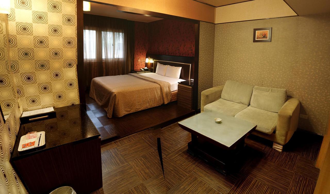 Beckham Motel Luzhu Bagian luar foto